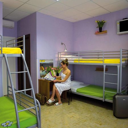 Plus Florence Hostel Екстериор снимка