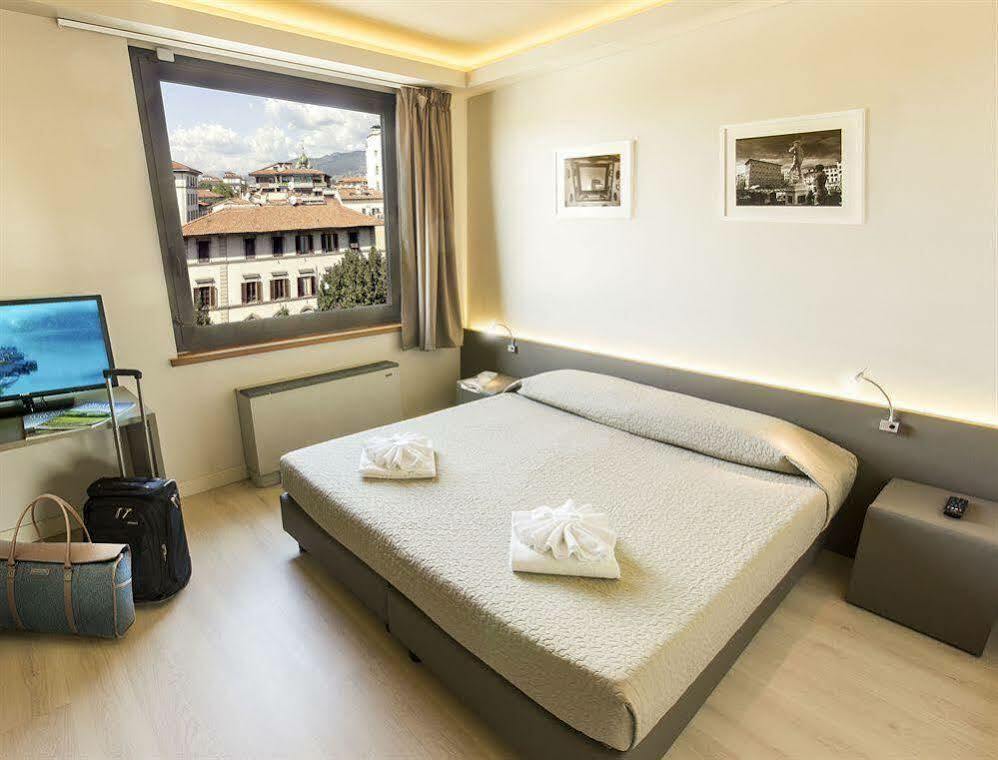 Plus Florence Hostel Екстериор снимка