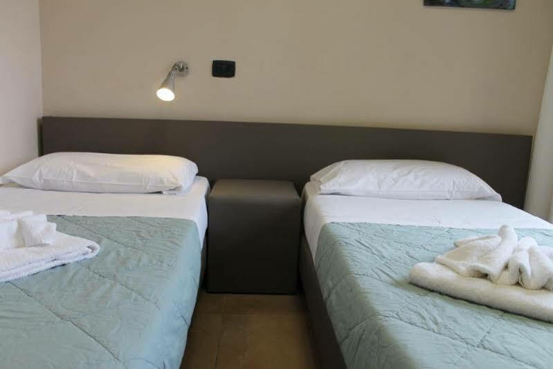 Plus Florence Hostel Екстериор снимка